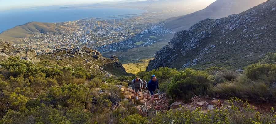 Cape Town: Table Mountain Hike via India Venster Morning - What to wear and carry for India Venster