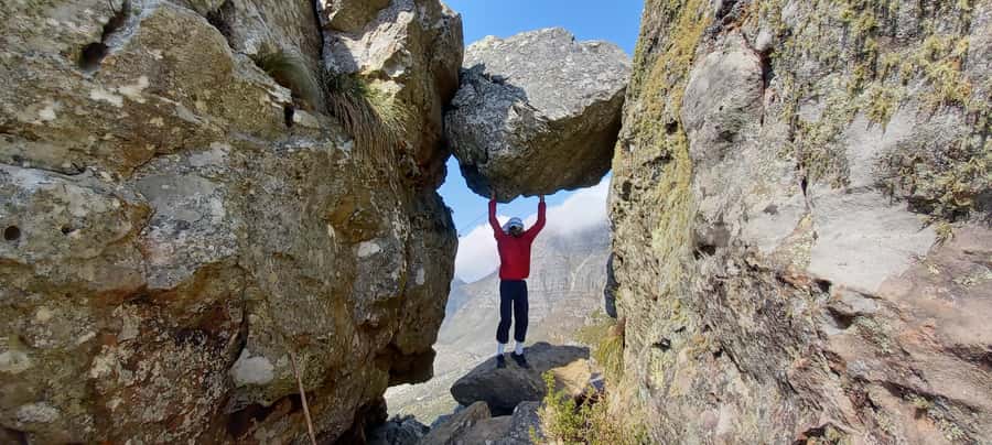 Cape Town: Table Mountain Hike via India Venster Morning - Reaching the Table Mountain plateau