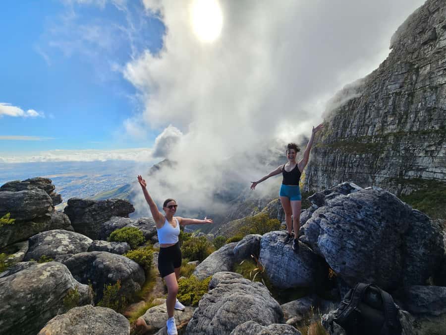Cape Town: Table Mountain Hike with an Expert Guide - Coffee, rusks, and practical preparation