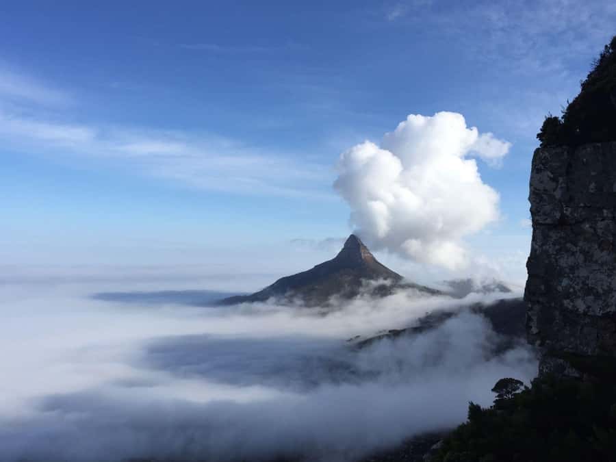Cape Town: Table Mountain Kasteelspoort Hiking Trail - The Valley of the Red Gods and the Cableway