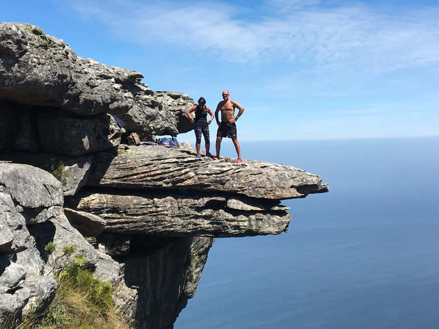 Cape Town: Table Mountain Kasteelspoort Hiking Trail - Proteas, sandstone cliffs, and Camps Bay views