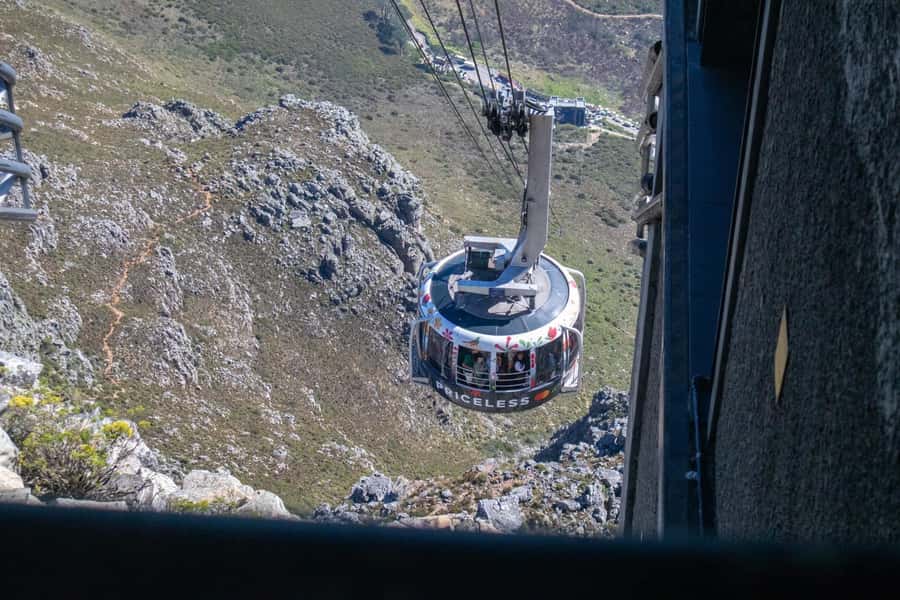 Cape Town: Table Mountain, Kirstenbosch Botanic Garden Tour - Table Mountain from the rotating cable car