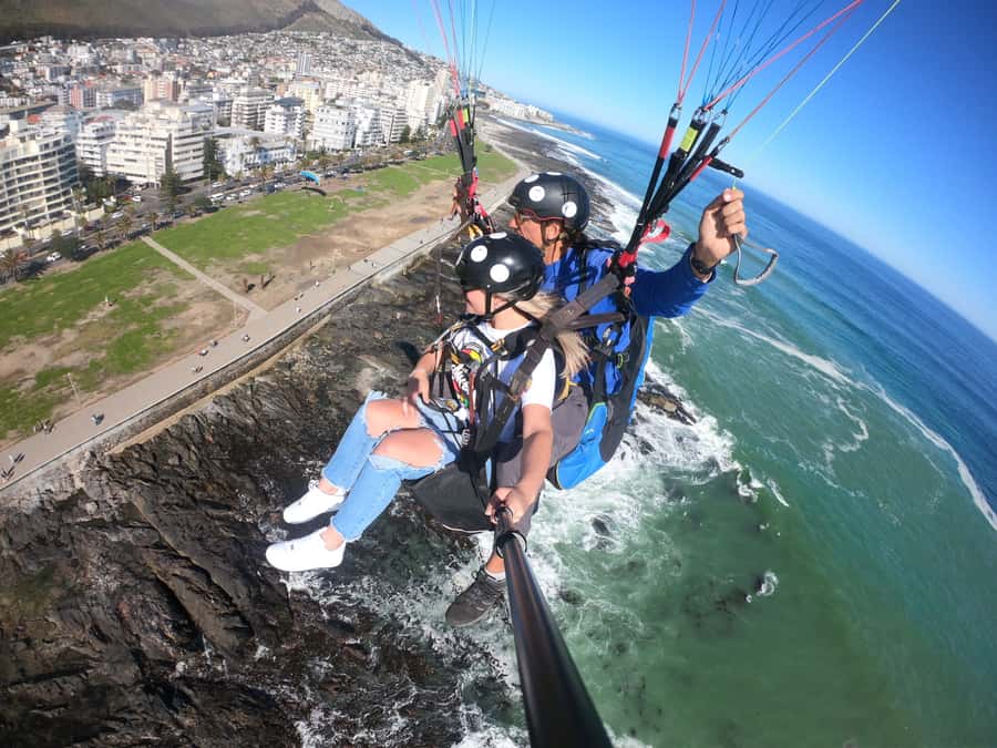 Cape Town: Tandem Paragliding Flight with the Experts - Safety, equipment, and pilot instruction