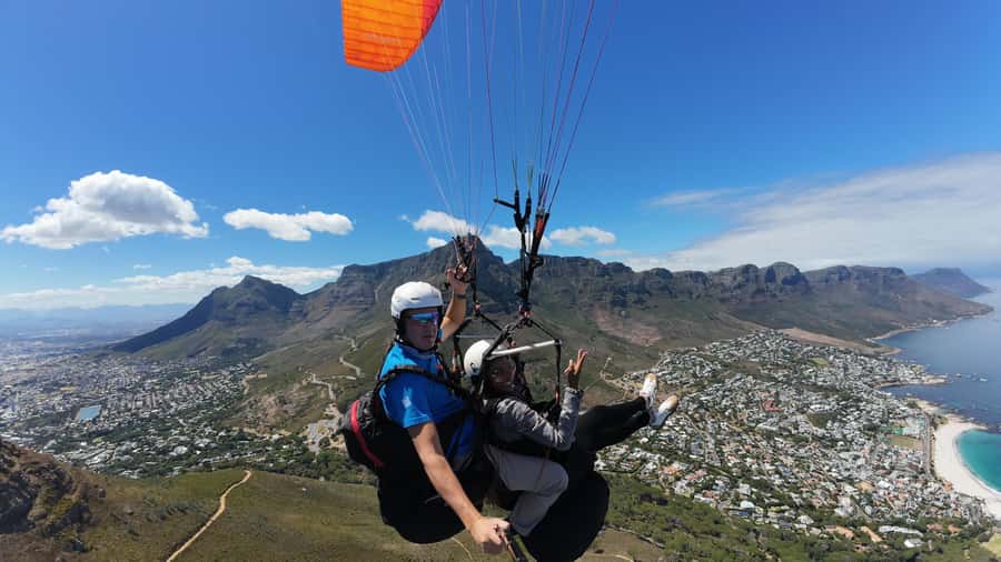 Cape Town: Tandem Paragliding with Instructor - Signal Hill or Lions Head: why the launch site changes
