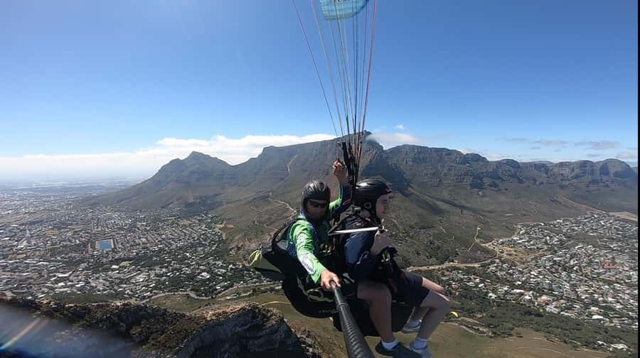 Cape Town: Tandem Paragliding with views of Table Mountain - When the launch moves to Lions Head