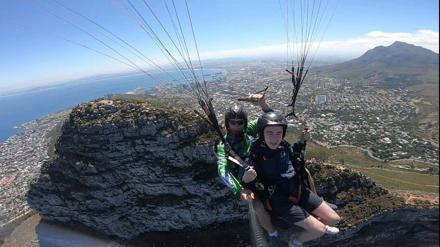 Cape Town: Tandem Paragliding with views of Table Mountain - Safety, comfort, and the pilot’s role
