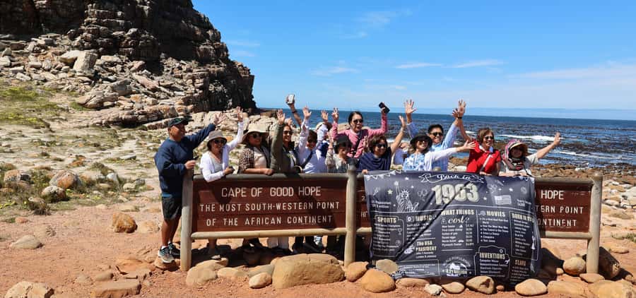 Cape Town: Tour Cape Point & Boulders Beach Penguin Day Trip - Camps Bay, Maidens Cove, and the Twelve Apostles