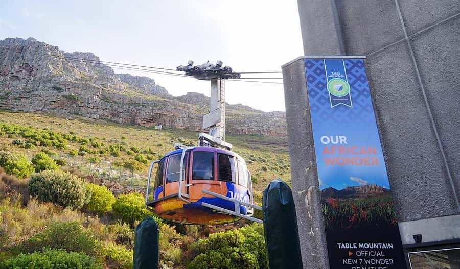 Cape Town Tour: Table Mountain, Penguins & Cape Point+Pickup - Bo-Kaap gives the morning a human beginning