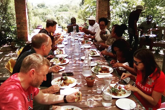 Cape town - Unique Private wine tour Blend & bottle own wine - Lunch with Table Mountain and the two valleys