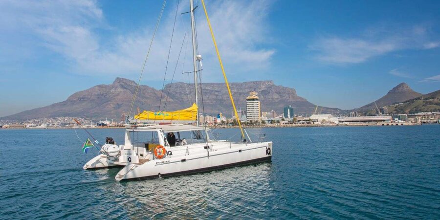 Cape Town: V&A Waterfront 1-Hour Scenic Cruise - Wind, blankets, and the feel of the ride