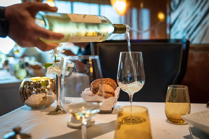 Cape Town Wine Tasting - Paarl: wine, Afrikaans culture, and Paarl Rock
