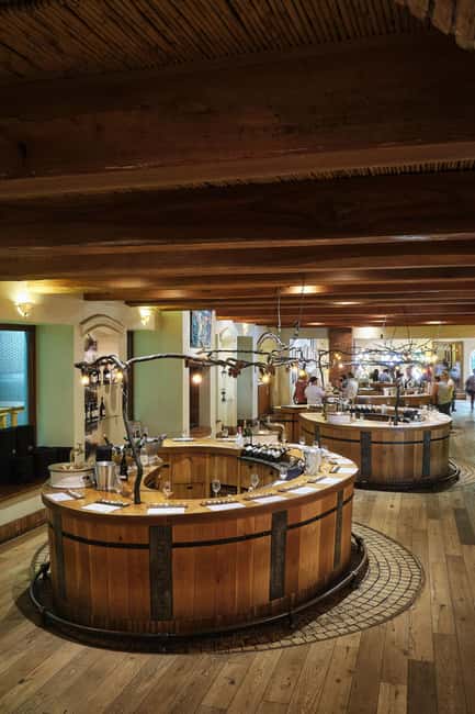 Cape Wineland 3 Award Winning Vineyards - The chocolate pairing adds a sweeter pause