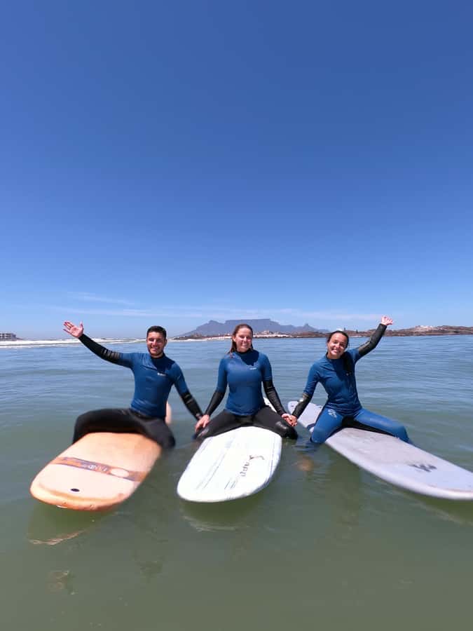 Catch your first waves in Cape Town - What happens during the 90-minute lesson