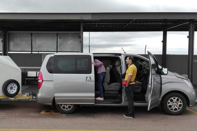 Comfort Private Airport Transfer: OR Tambo Airport (JNB) - Cars, comfort, and the main weakness