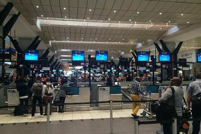 Comfort Private Airport Transfer: OR Tambo Airport (JNB) - The 35-minute ride to Johannesburg or Sandton