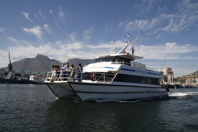 Cruise and Dine Lunch / Cape Town: Coastal Motor Cruise and 2-Course Lunch - Weather, timing, and what can change