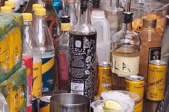 Culinary explorations: Flavors on a 3-Hour Food and Drink Tour. - V&A Market for snacks and regional specialties