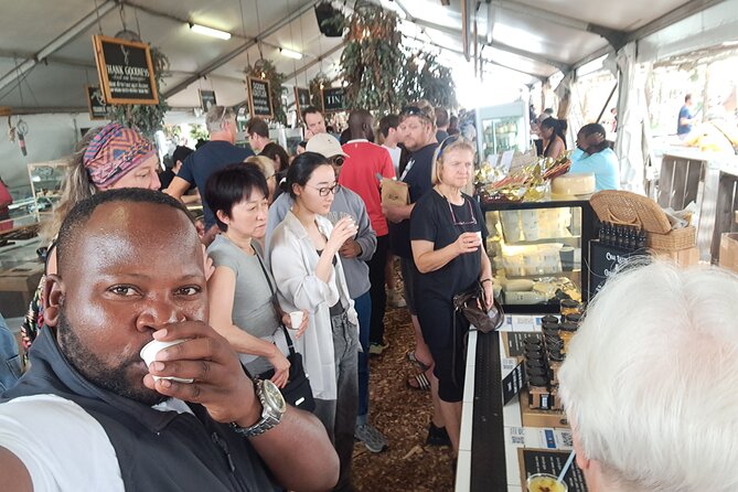 Culinary explorations: Flavors on a 3-Hour Food and Drink Tour. - Timing, transport, and comfort