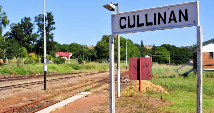 Cullinan Diamond Mine & Pretoria Full Day Tour - At Cullinan, diamonds become geology and industry