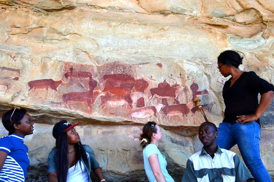 Drakensberg Kamberg Cave Art & Mandela Capture Site Day Tour - Following Mandela’s path at the Capture Site