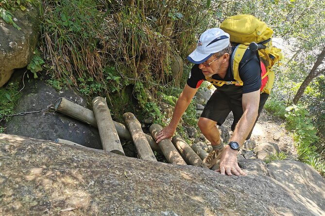 Drakensberg Mountains. Tugela Gorge and Amphitheater Hike - Following the Tugela River for seven kilometres