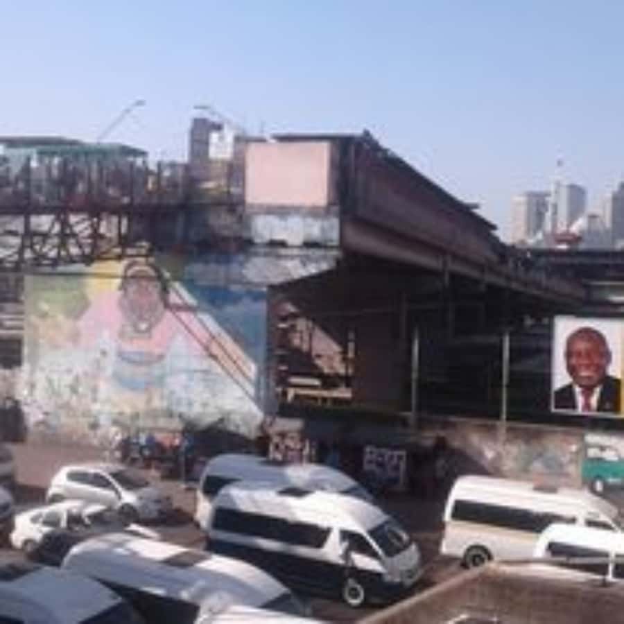 DURBAN:Highlights cityTour.Historically Cultural experience - Victoria Embankment and the civic center