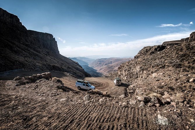Durban: Journey along the Epic Sani Pass & Lesotho Tour - The early Durban departure and long road to Himeville
