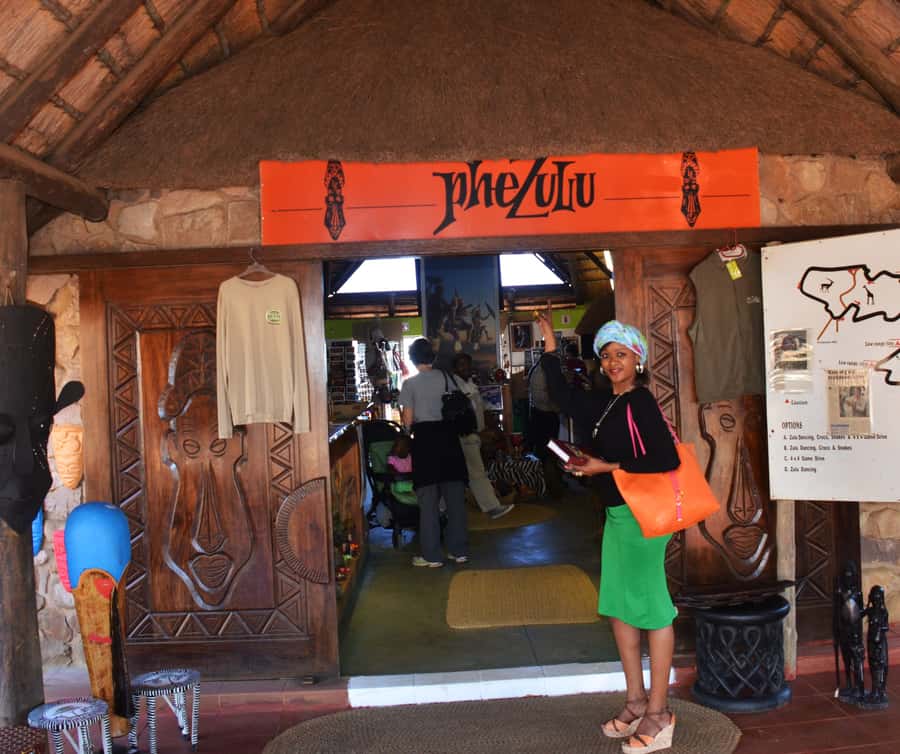 Durban: Phezulu Cultural Village & Reptile Park Tour - What the guide adds to the day