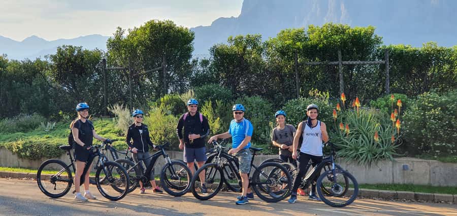 Franschhoek: E-bike Tour with Wine Tasting and Lunch - Wineries by the Back Door