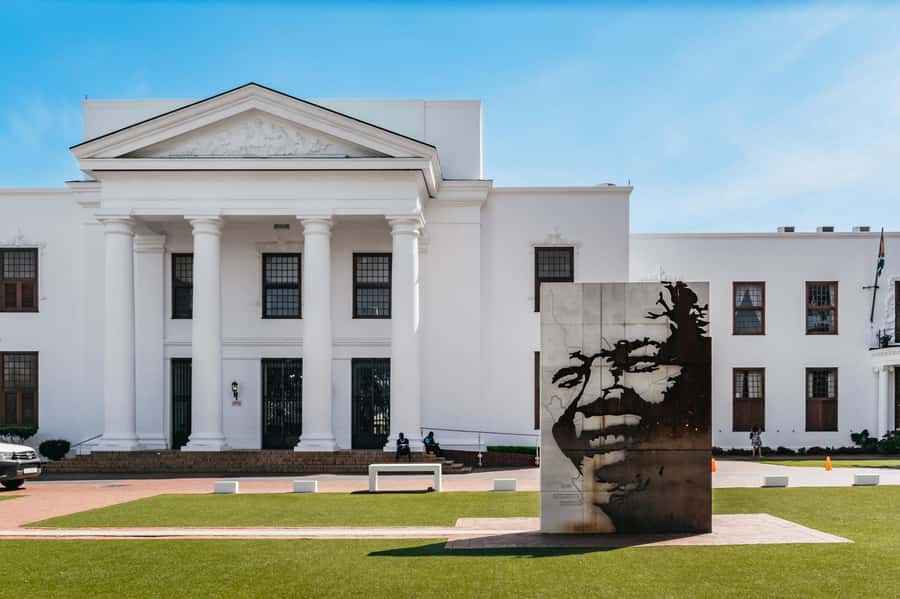 From Cape Town: 3 Regions Wine Tour with 3 Estates, 15 Wines - A short Franschhoek visit and the Mandela connection