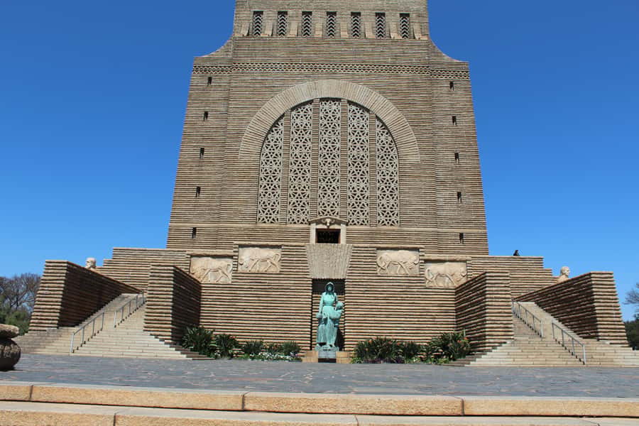 From Johannesburg: Pretoria, Soweto & Apartheid Museum Tour - Why this tour works as a first day in Gauteng