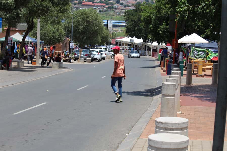 From Johannesburg: Pretoria, Soweto & Apartheid Museum Tour - Vilakazi Street and Mandela’s House