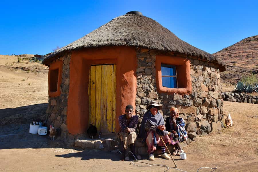 From Underberg: Extended Lesotho Day Tour - 9.5hrs - Why this Lesotho day trip is more than a Sani Pass drive