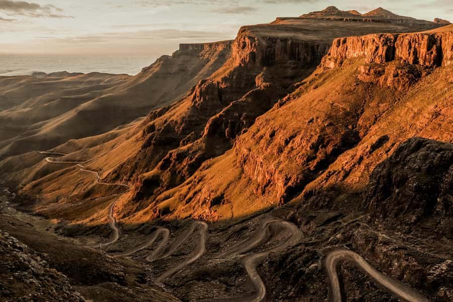 From Underberg: Extended Lesotho Day Tour - 9.5hrs - The return over Sani Pass