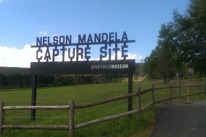 Full Day-Drakensberg-MandelaCaptureSite-HowickFalls-MidlandsMeander from Durban - The Drakensberg is scenic, but know where the road ends