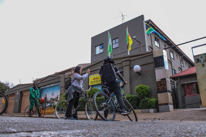 Full-day Johannesburg Bike Or Walking tour - With Transport - Newtown and the story of urban change