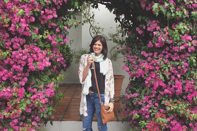 Full Day Small Group Wine Tour Cape Town and Stellenbosch - Lovane finishes with chocolate and boutique charm