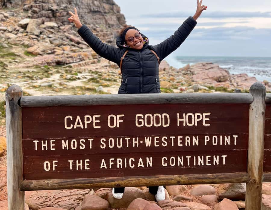 Fully Day Cape Of Good Hope, Penguins, Bo Kaap , Seals Tour - Bo-Kaap starts the morning with a human story