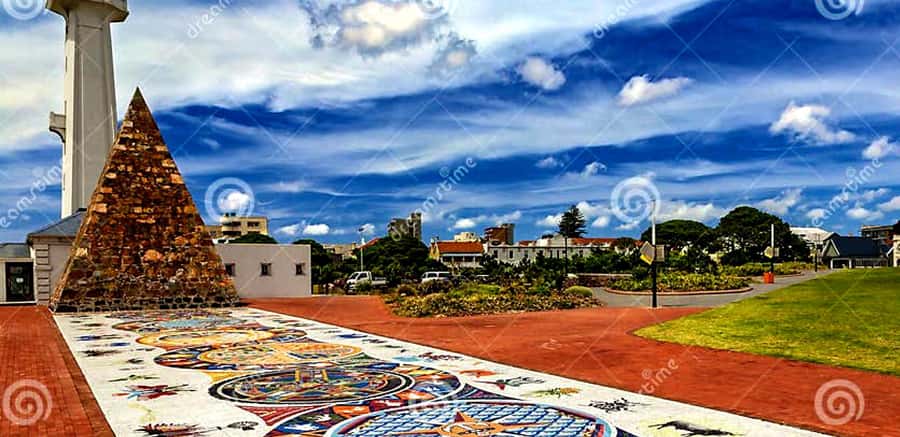 GQ: City Walking Tour & African Cuisine Cooking Class - Markets, street art, and everyday Gqeberha