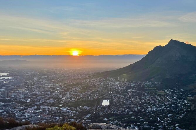 Guided Sunset/Sunrise Hike on Lions Head,Cape Town (Hotel Pickup) - Weather is part of the decision