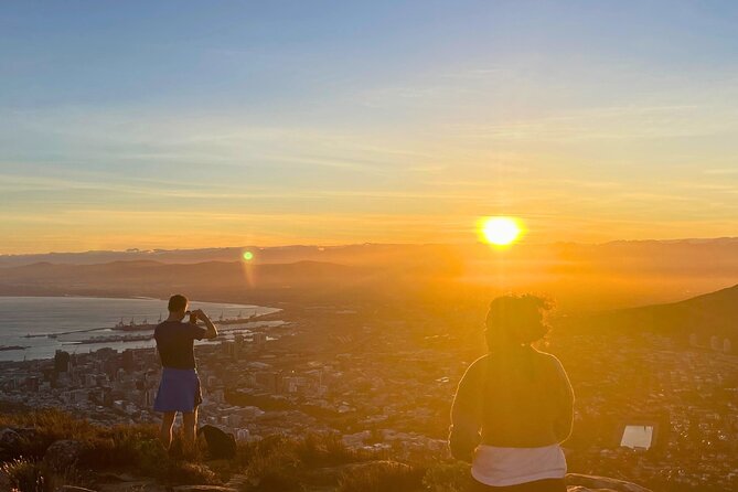 Guided Sunset/Sunrise Hike on Lions Head,Cape Town (Hotel Pickup) - What the guides add to the walk