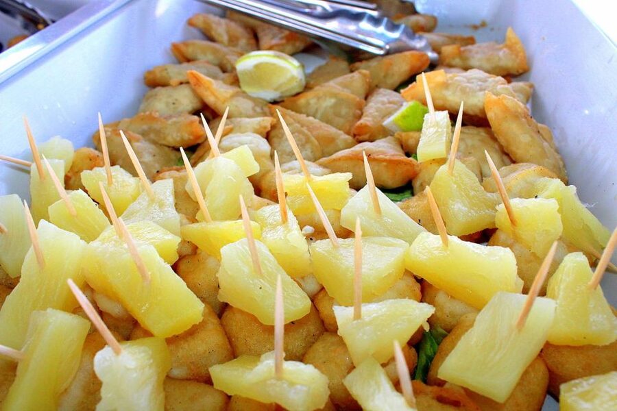 Hartbeespoort: 2-Hour Dam Cruise with South African Food - Drinks, music, and the onboard mood