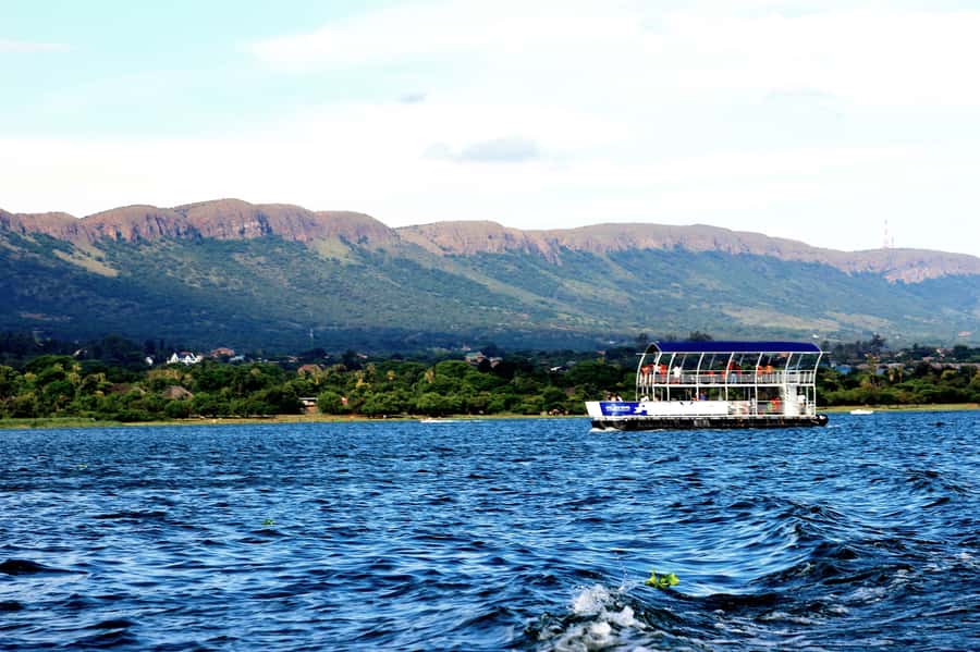 Hartbeespoort: 2-Hour Dam Cruise with South African Food - Seating and comfort: the weak point
