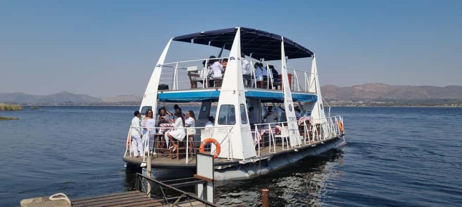 Hartbeespoort Dam: 1 Hour Standard Scenic Boat Cruise - Food, drinks, and what to bring