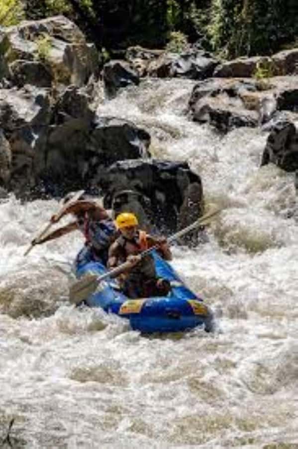 Hazyview: White Water Rafting on Sabie River - Paddling the first bends and smaller rapids
