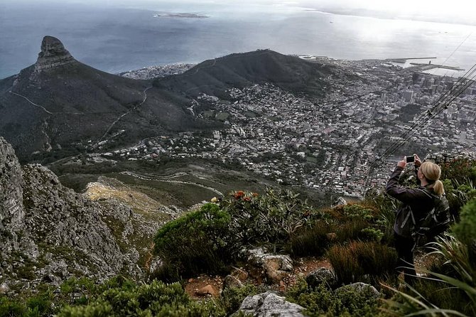 Hike Table Mountain with a Guide - Choose Route - India Venster: scrambling, exposure, and a bigger sense of adventure