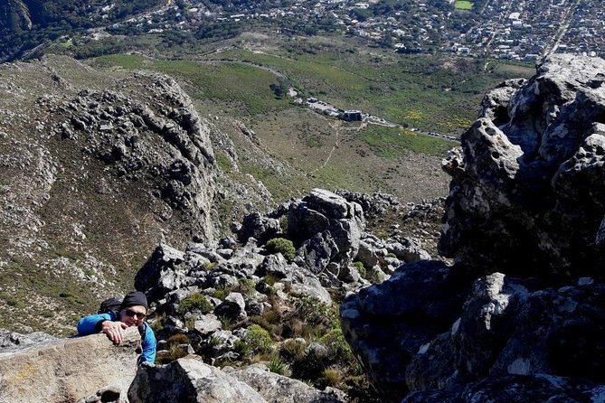 Hiking Table Mountain via India Venster Morning Hike - Starting behind the lower cableway station