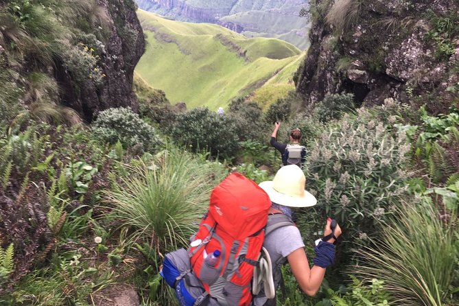 Hiking Tour to Drakensberg Mountains South Africa - Food, sleep, and the mountain routine