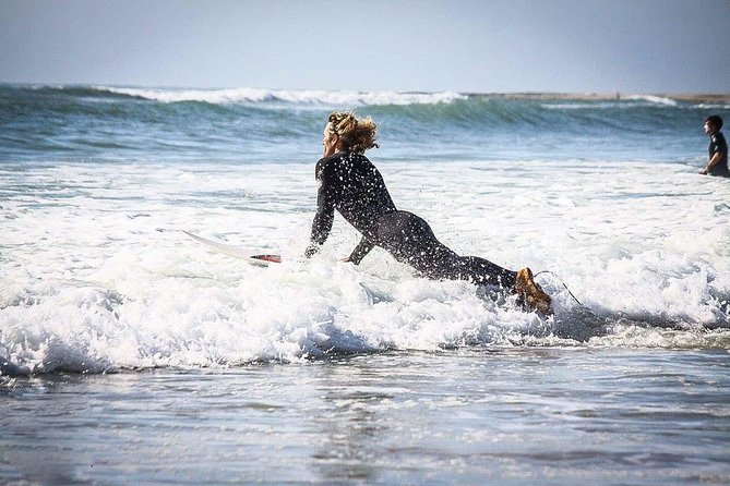 Intro To Surfing at Jeffrey's Bay - What can make the lesson difficult