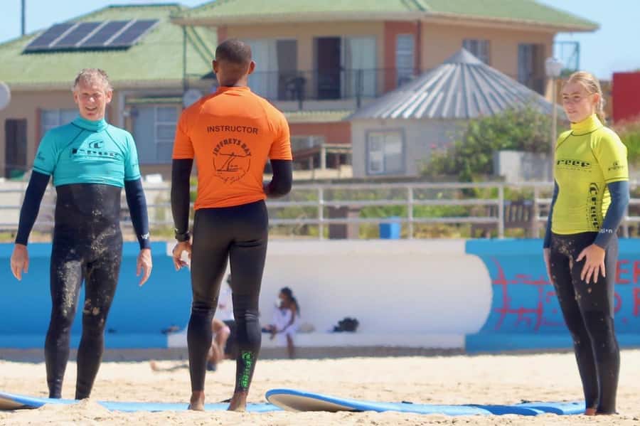 Jeffreys Bay: Learn to Surf Group Lesson - Key points at a glance